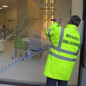 Eliminar grafitis a vidres